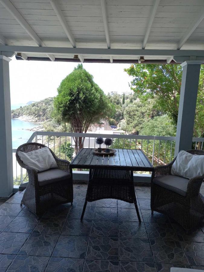 Balcony By The Sea Apartment Palaiontsiflikion Luaran gambar